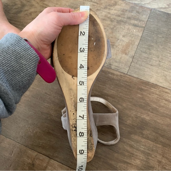 Thierry21 taupe wedges - Picture 7 of 12